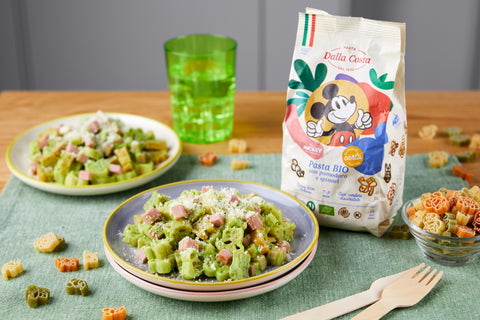 Disney Mickey Mouse Organic Pasta with Tomato and Spinach